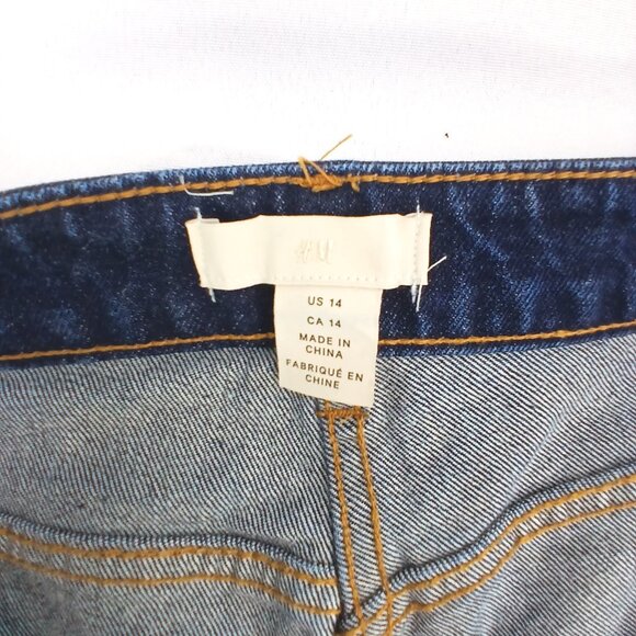 H&M Dark Wash Straight Wide Leg Short Petite Inseam Front Medium Rise Jeans EUC - Picture 5 of 6